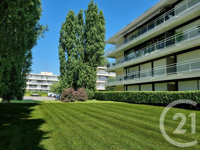 Afficher la photo en grand Appartement F4 à vendre - 4 pièces - 88.72 m2 - METZ - 57 - LORRAINE - Century 21 Côté Est Immobilier
