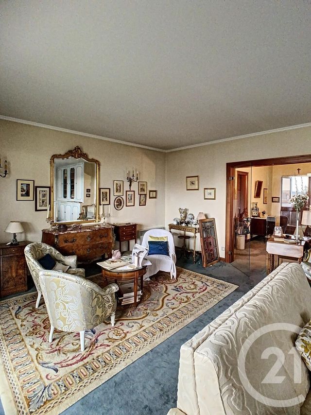 Afficher la photo en grand Appartement F6 à vendre - 6 pièces - 149.35 m2 - METZ - 57 - LORRAINE - Century 21 Côté Est Immobilier