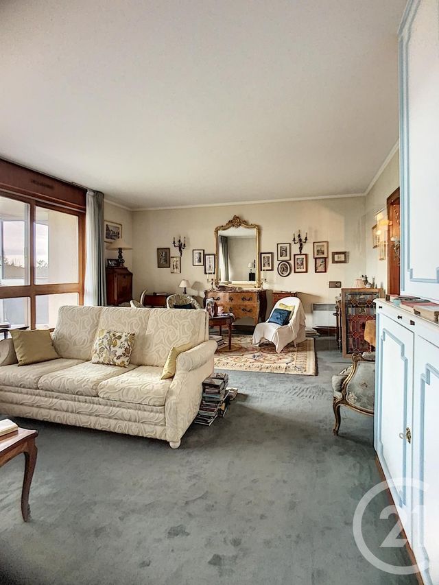 Afficher la photo en grand Appartement F6 à vendre - 6 pièces - 149.35 m2 - METZ - 57 - LORRAINE - Century 21 Côté Est Immobilier