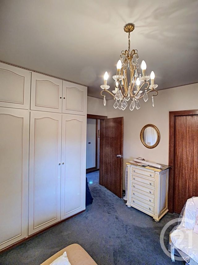 Afficher la photo en grand Appartement F6 à vendre - 6 pièces - 149.35 m2 - METZ - 57 - LORRAINE - Century 21 Côté Est Immobilier