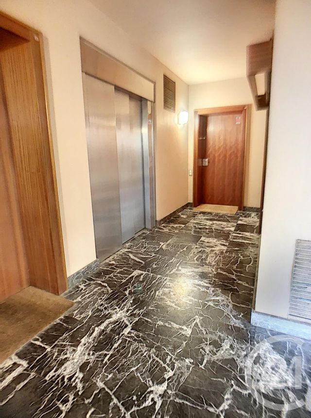 Afficher la photo en grand Appartement F6 à vendre - 6 pièces - 149.35 m2 - METZ - 57 - LORRAINE - Century 21 Côté Est Immobilier