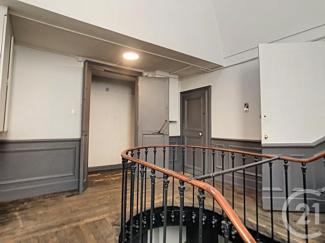 Afficher la photo en grand Appartement F3 à vendre - 3 pièces - 68.48 m2 - METZ - 57 - LORRAINE - Century 21 Côté Est Immobilier