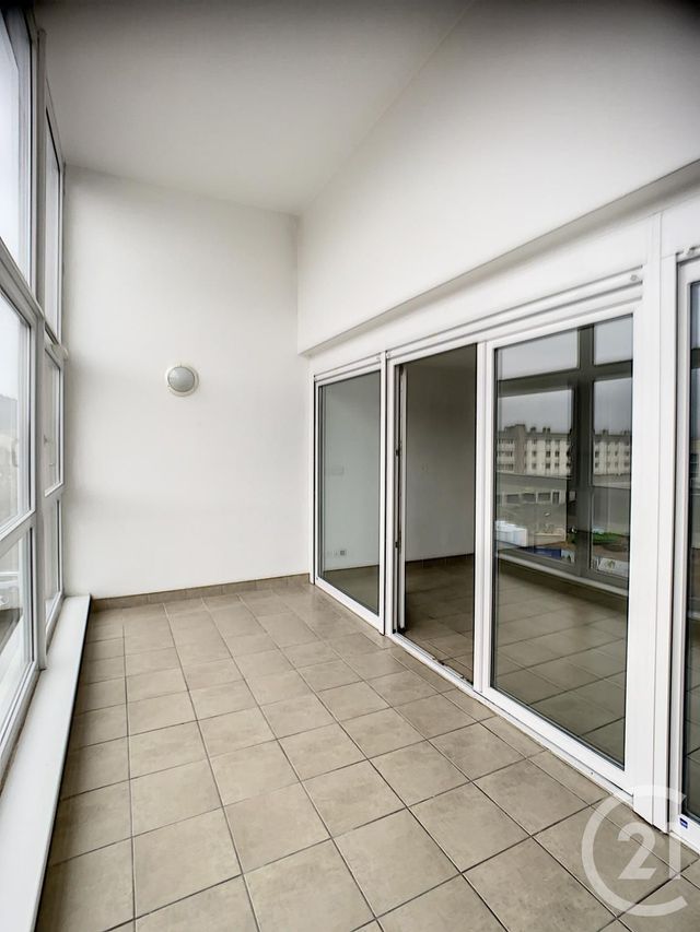 Appartement F4 à vendre - 4 pièces - 78.68 m2 - LONGEVILLE LES METZ - 57 - LORRAINE - Century 21 Côté Est Immobilier Appartement F4 à vendre - 4 pièces - 78.68 m2 - LONGEVILLE LES METZ - 57 - LORRAINE - Century 21 Côté Est Immobilier