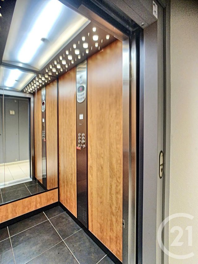 Appartement F4 à vendre - 4 pièces - 78.68 m2 - LONGEVILLE LES METZ - 57 - LORRAINE - Century 21 Côté Est Immobilier Appartement F4 à vendre - 4 pièces - 78.68 m2 - LONGEVILLE LES METZ - 57 - LORRAINE - Century 21 Côté Est Immobilier