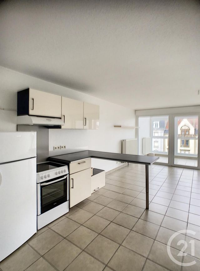 Appartement F4 à vendre - 4 pièces - 78.68 m2 - LONGEVILLE LES METZ - 57 - LORRAINE - Century 21 Côté Est Immobilier Appartement F4 à vendre - 4 pièces - 78.68 m2 - LONGEVILLE LES METZ - 57 - LORRAINE - Century 21 Côté Est Immobilier