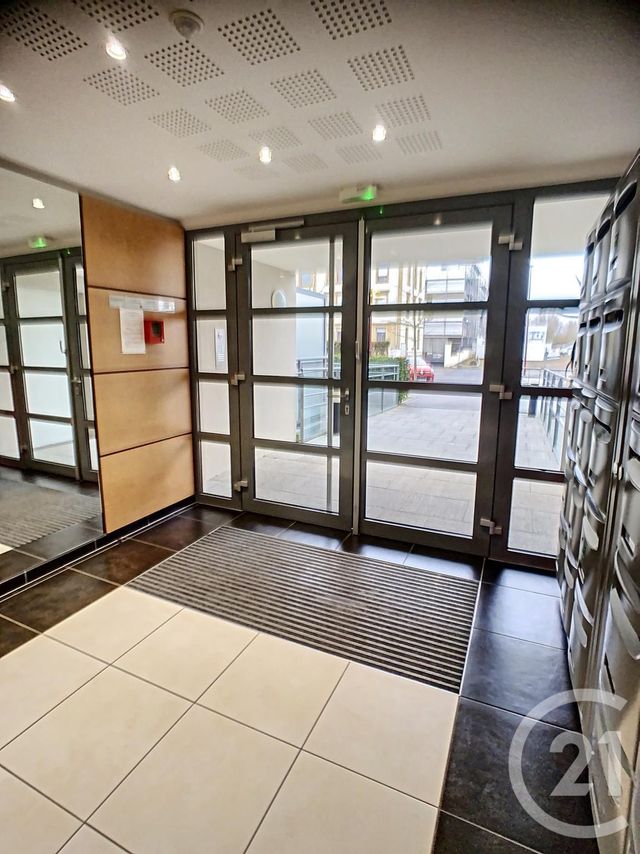 Appartement F4 à vendre - 4 pièces - 78.68 m2 - LONGEVILLE LES METZ - 57 - LORRAINE - Century 21 Côté Est Immobilier Appartement F4 à vendre - 4 pièces - 78.68 m2 - LONGEVILLE LES METZ - 57 - LORRAINE - Century 21 Côté Est Immobilier
