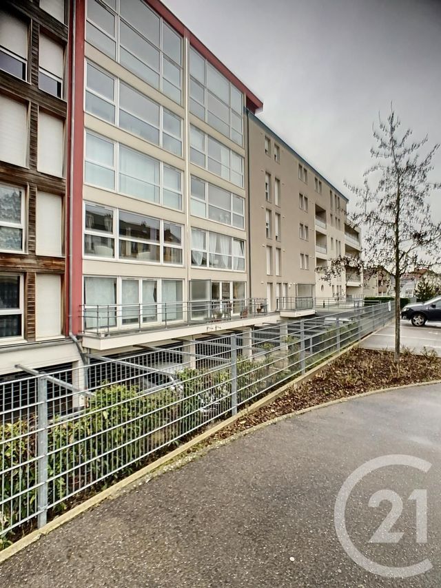 Appartement F4 à vendre - 4 pièces - 78.68 m2 - LONGEVILLE LES METZ - 57 - LORRAINE - Century 21 Côté Est Immobilier Appartement F4 à vendre - 4 pièces - 78.68 m2 - LONGEVILLE LES METZ - 57 - LORRAINE - Century 21 Côté Est Immobilier