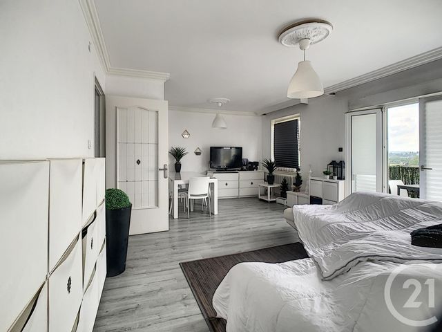 Afficher la photo en grand Appartement F5 à vendre - 5 pièces - 79.89 m2 - METZ - 57 - LORRAINE - Century 21 Côté Est Immobilier