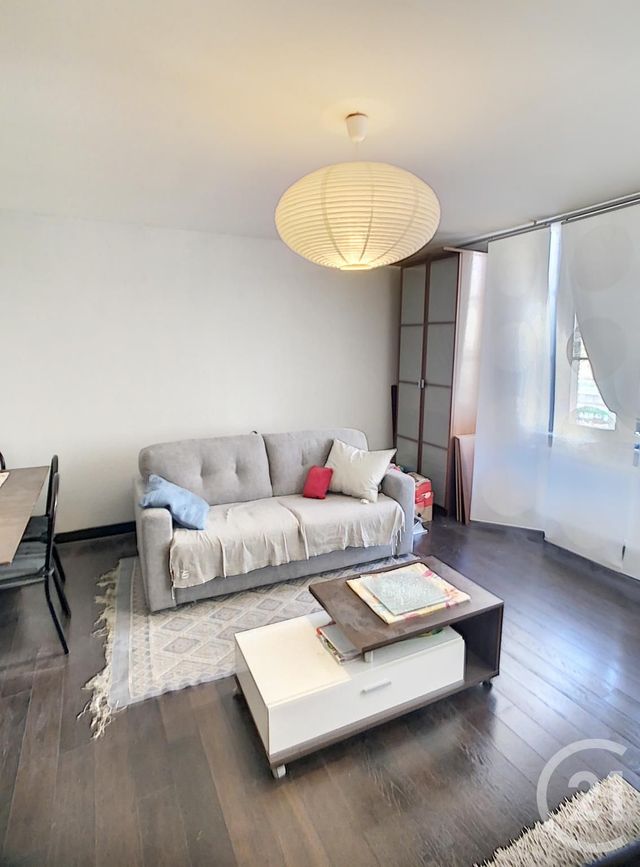Afficher la photo en grand Appartement F4 à vendre - 4 pièces - 89.24 m2 - METZ - 57 - LORRAINE - Century 21 Côté Est Immobilier