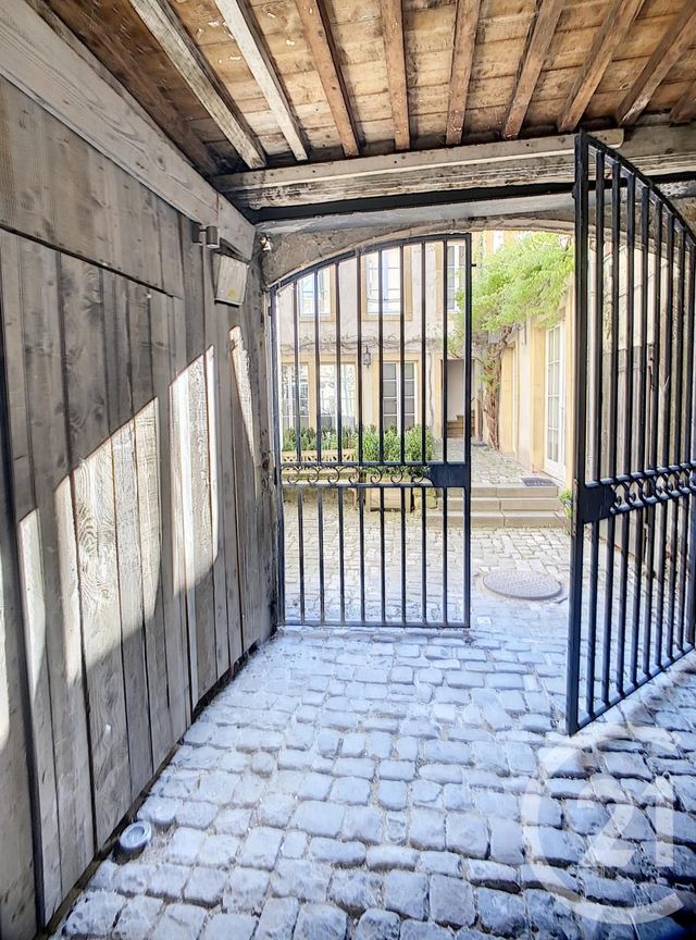 Afficher la photo en grand Appartement F4 à vendre - 4 pièces - 89.24 m2 - METZ - 57 - LORRAINE - Century 21 Côté Est Immobilier
