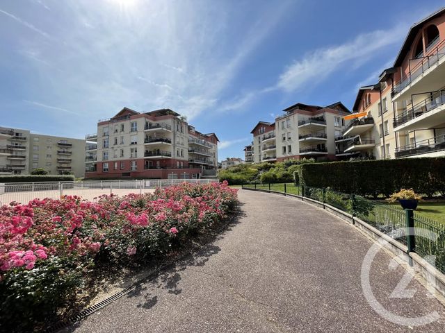 Afficher la photo en grand Appartement F2 à vendre - 2 pièces - 52.0 m2 - METZ - 57 - LORRAINE - Century 21 Côté Est Immobilier