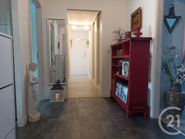 Appartement F5 à vendre - 5 pièces - 114.93 m2 - METZ - 57 - LORRAINE - Century 21 Côté Est Immobilier Appartement F5 à vendre - 5 pièces - 114.93 m2 - METZ - 57 - LORRAINE - Century 21 Côté Est Immobilier