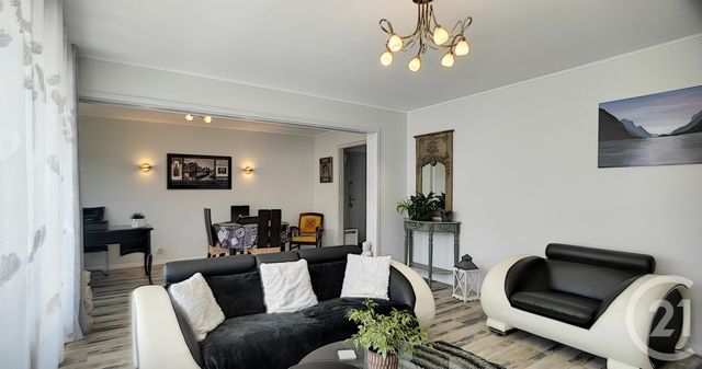 Appartement F5 à vendre - 5 pièces - 114.93 m2 - METZ - 57 - LORRAINE - Century 21 Côté Est Immobilier Appartement F5 à vendre - 5 pièces - 114.93 m2 - METZ - 57 - LORRAINE - Century 21 Côté Est Immobilier