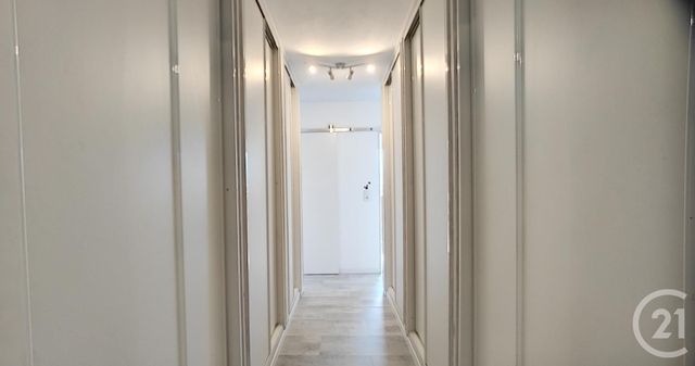 Appartement F5 à vendre - 5 pièces - 114.93 m2 - METZ - 57 - LORRAINE - Century 21 Côté Est Immobilier Appartement F5 à vendre - 5 pièces - 114.93 m2 - METZ - 57 - LORRAINE - Century 21 Côté Est Immobilier