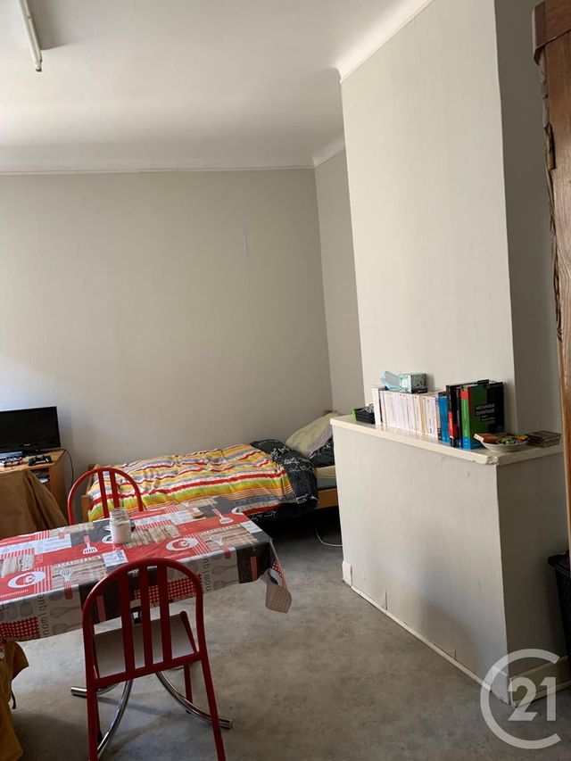 Appartement F1 à louer - 1 pièce - 28.76 m2 - METZ - 57 - LORRAINE - Century 21 Côté Est Immobilier Appartement F1 à louer - 1 pièce - 28.76 m2 - METZ - 57 - LORRAINE - Century 21 Côté Est Immobilier