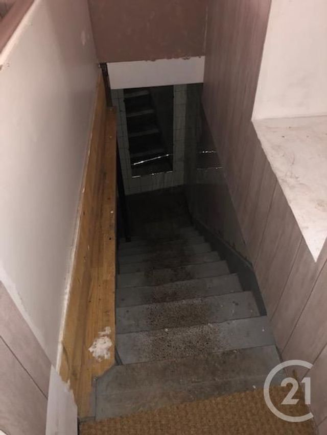 Afficher la photo en grand commerce à louer - 30.0 m2 - METZ - 57 - LORRAINE - Century 21 Côté Est Immobilier