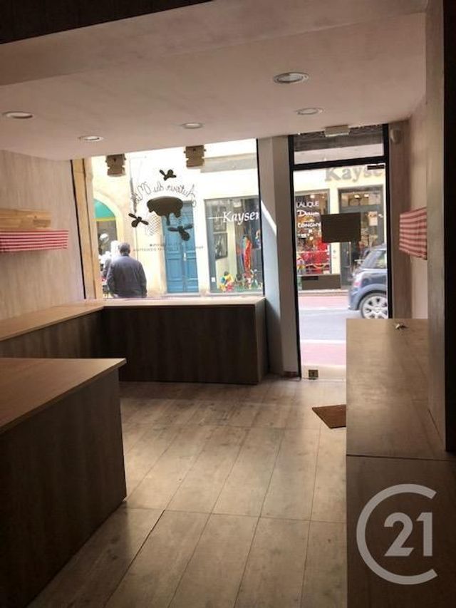 Afficher la photo en grand commerce à louer - 30.0 m2 - METZ - 57 - LORRAINE - Century 21 Côté Est Immobilier