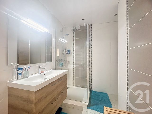 Appartement F4 à vendre - 4 pièces - 101.0 m2 - ST JULIEN LES METZ - 57 - LORRAINE - Century 21 Côté Est Immobilier