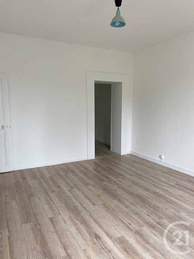 Afficher la photo en grand immeuble à vendre - 237.0 m2 - JOEUF - 54 - LORRAINE - Century 21 Côté Est Immobilier