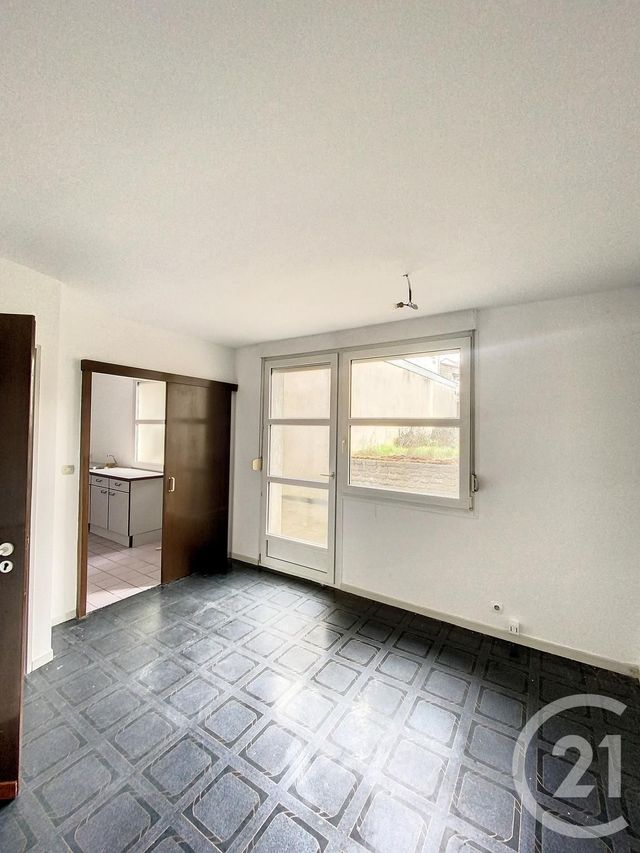 Immeuble à vendre BOUZONVILLE