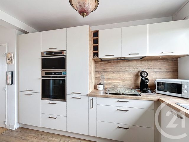 Afficher la photo en grand Appartement F4 à vendre - 4 pièces - 72.0 m2 - METZ - 57 - LORRAINE - Century 21 Côté Est Immobilier