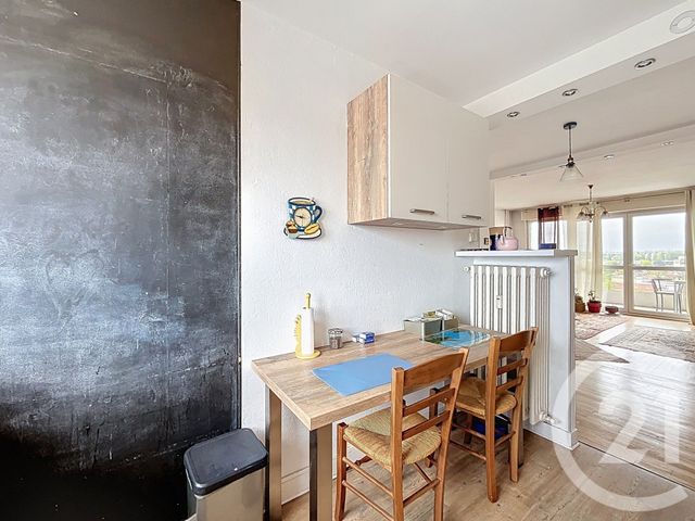 Afficher la photo en grand Appartement F4 à vendre - 4 pièces - 72.0 m2 - METZ - 57 - LORRAINE - Century 21 Côté Est Immobilier