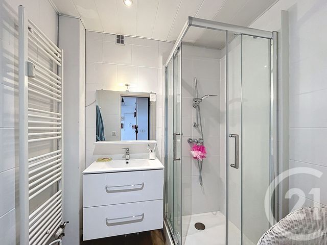 Afficher la photo en grand Appartement F4 à vendre - 4 pièces - 72.0 m2 - METZ - 57 - LORRAINE - Century 21 Côté Est Immobilier