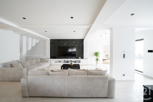 maison à vendre - 8 pièces - 218.0 m2 - OGY MONTOY FLANVILLE - 57 - LORRAINE - Century 21 Côté Est Immobilier