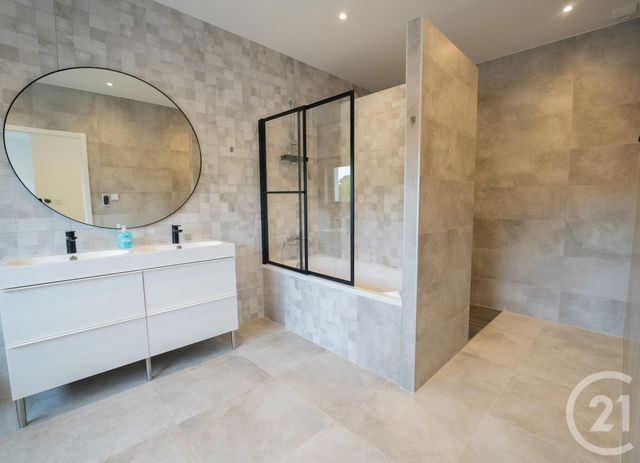 maison à vendre - 8 pièces - 218.0 m2 - OGY MONTOY FLANVILLE - 57 - LORRAINE - Century 21 Côté Est Immobilier