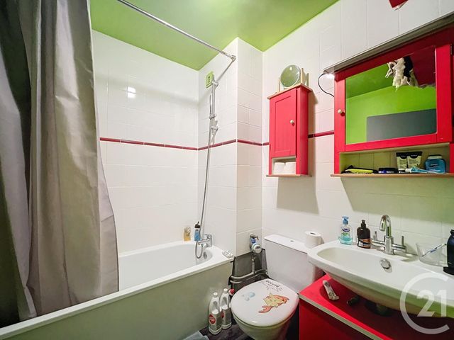 Afficher la photo en grand Appartement F2 à vendre - 2 pièces - 46.6 m2 - METZ - 57 - LORRAINE - Century 21 Côté Est Immobilier