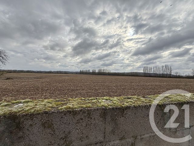 Afficher la photo en grand immeuble à vendre - 250.0 m2 - LA MAXE - 57 - LORRAINE - Century 21 Côté Est Immobilier