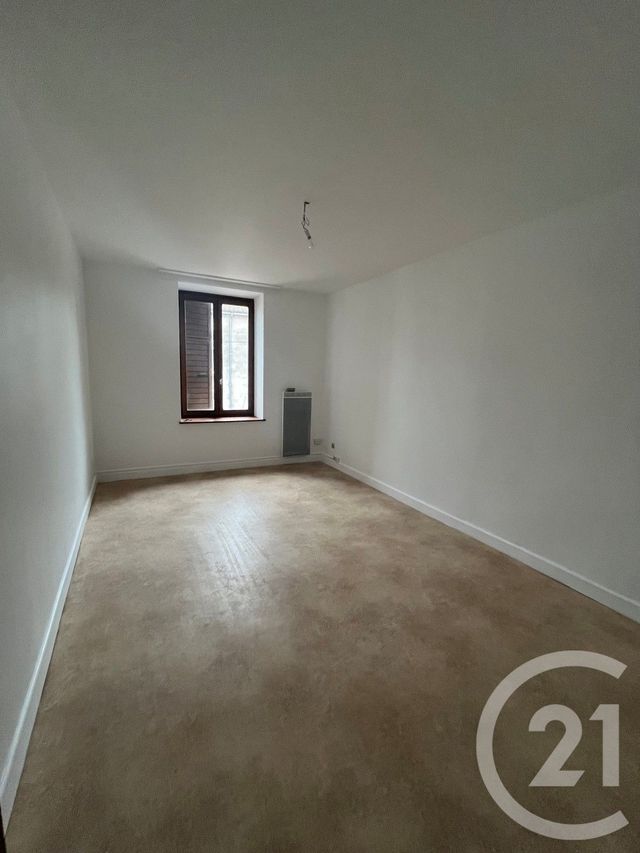Afficher la photo en grand Appartement F3 à louer - 3 pièces - 79.63 m2 - CHATEAU SALINS - 57 - LORRAINE - Century 21 Côté Est Immobilier