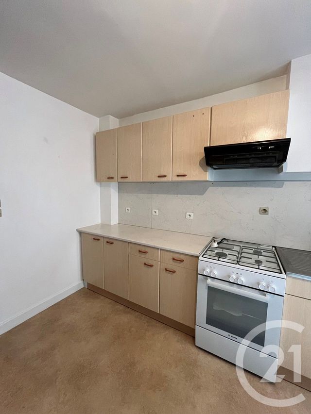 Afficher la photo en grand Appartement F3 à louer - 3 pièces - 79.63 m2 - CHATEAU SALINS - 57 - LORRAINE - Century 21 Côté Est Immobilier