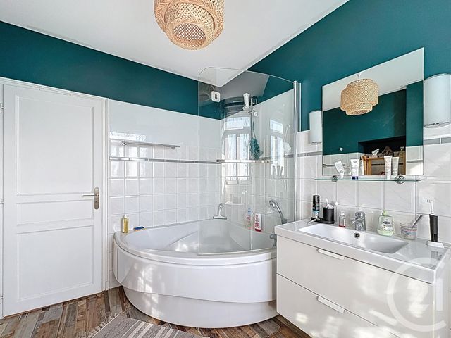 Appartement F4 à vendre - 5 pièces - 97.87 m2 - ST JULIEN LES METZ - 57 - LORRAINE - Century 21 Côté Est Immobilier