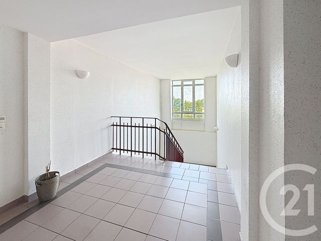 Appartement F4 à vendre - 5 pièces - 97.87 m2 - ST JULIEN LES METZ - 57 - LORRAINE - Century 21 Côté Est Immobilier