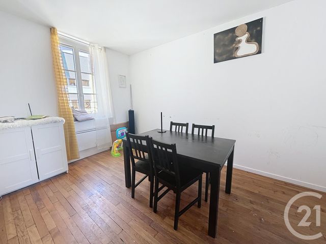 Afficher la photo en grand Appartement F3 à vendre - 3 pièces - 62.17 m2 - METZ - 57 - LORRAINE - Century 21 Côté Est Immobilier