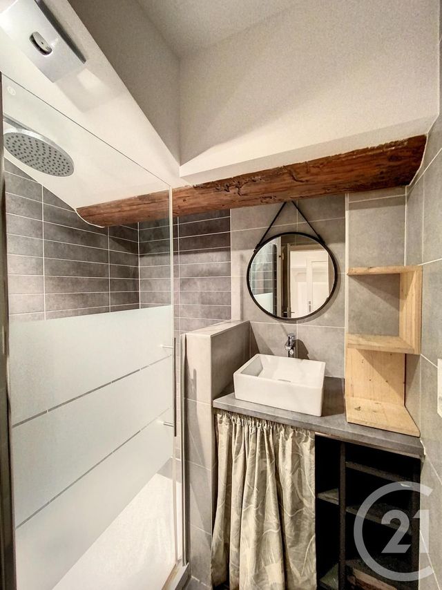 Afficher la photo en grand Appartement F3 à vendre - 3 pièces - 62.17 m2 - METZ - 57 - LORRAINE - Century 21 Côté Est Immobilier