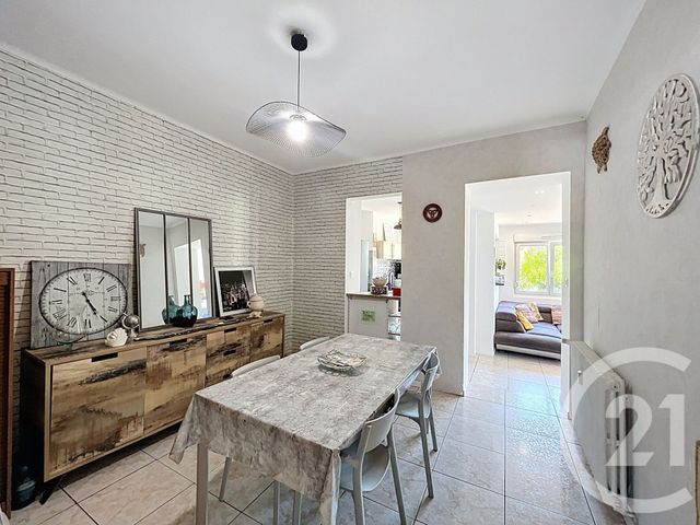 Appartement F4 à vendre - 4 pièces - 72.0 m2 - ST JULIEN LES METZ - 57 - LORRAINE - Century 21 Côté Est Immobilier