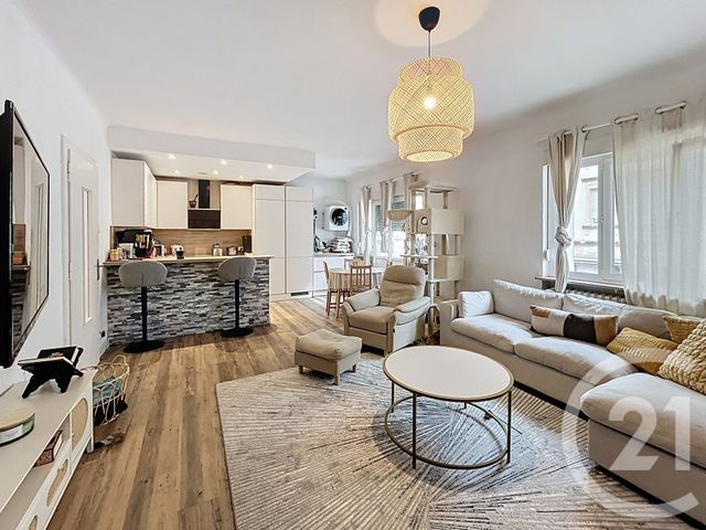 Afficher la photo en grand Appartement F3 à vendre - 3 pièces - 72.29 m2 - METZ - 57 - LORRAINE - Century 21 Côté Est Immobilier