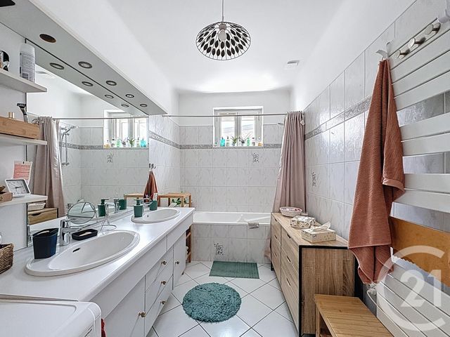 Appartement à vendre - 5 pièces - 129.0 m2 - METZ - 57 - LORRAINE - Century 21 Côté Est Immobilier