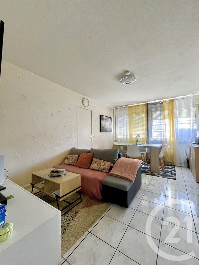 Appartement F4 à louer - 4 pièces - 71.63 m2 - METZ - 57 - LORRAINE - Century 21 Côté Est Immobilier