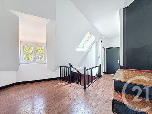 Afficher la photo en grand Appartement F4 à louer - 4 pièces - 89.92 m2 - ST JULIEN LES METZ - 57 - LORRAINE - Century 21 Côté Est Immobilier