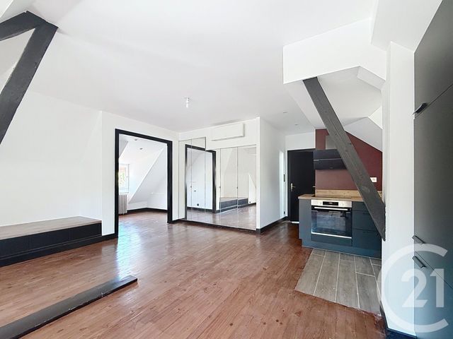 Afficher la photo en grand Appartement F4 à louer - 4 pièces - 89.92 m2 - ST JULIEN LES METZ - 57 - LORRAINE - Century 21 Côté Est Immobilier