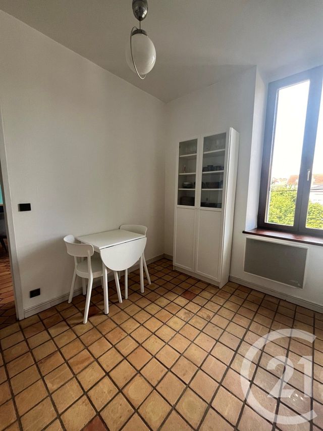 Appartement F3 à louer - 3 pièces - 74.68 m2 - METZ - 57 - LORRAINE - Century 21 Côté Est Immobilier