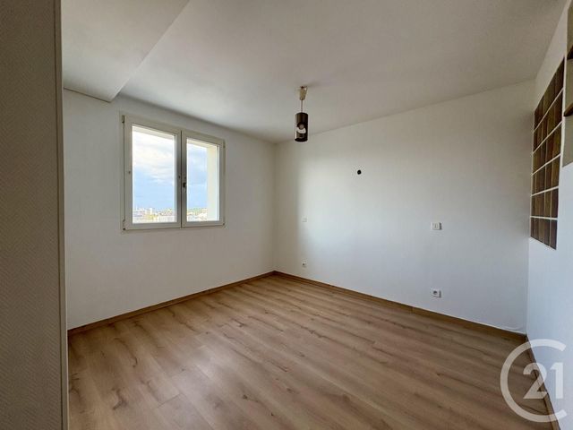 Appartement F2 à vendre - 2 pièces - 53.8 m2 - METZ - 57 - LORRAINE - Century 21 Côté Est Immobilier