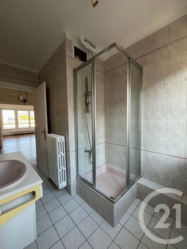 Appartement F3 à louer - 3 pièces - 87.56 m2 - METZ - 57 - LORRAINE - Century 21 Côté Est Immobilier