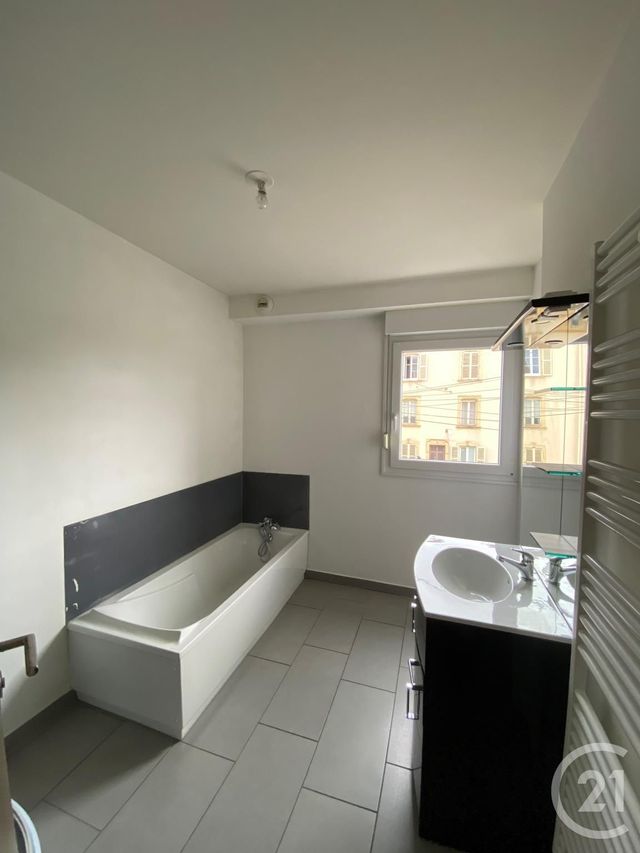 Appartement F3 à louer - 2 pièces - 55.56 m2 - THIONVILLE - 57 - LORRAINE - Century 21 Côté Est Immobilier