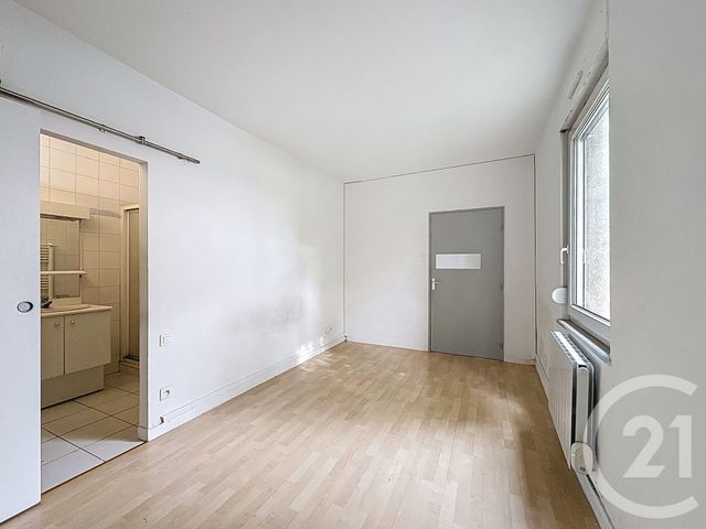 Afficher la photo en grand Appartement F2 à vendre - 2 pièces - 41.54 m2 - METZ - 57 - LORRAINE - Century 21 Côté Est Immobilier