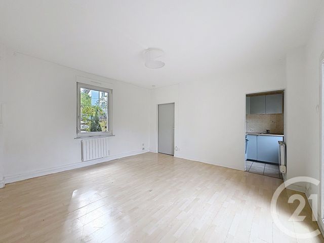 Afficher la photo en grand Appartement F2 à vendre - 2 pièces - 41.54 m2 - METZ - 57 - LORRAINE - Century 21 Côté Est Immobilier