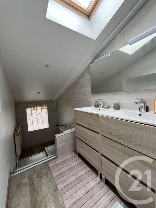 Afficher la photo en grand Appartement F5 à louer - 5 pièces - 90.19 m2 - ARS SUR MOSELLE - 57 - LORRAINE - Century 21 Côté Est Immobilier